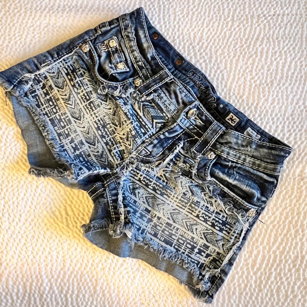 Miss Me Aztec Print Denim‎ Shorts 26 Blue JE8088H Low Rise Rhinestone Cutoff